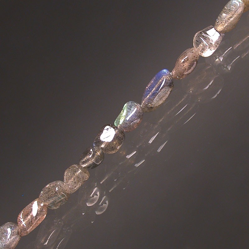 Collier Labradorite grain