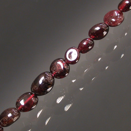 Collier Grenat grain
