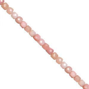 Collier Opale rose facetté